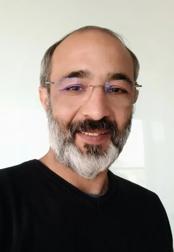 Oscar H. Ocaña photo